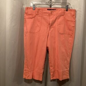 Gloria Vanderbilt Coral Capri Pants